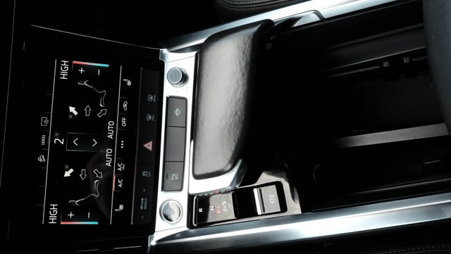 2021 AUDI E-TRON - 24