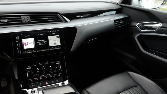 2021 AUDI E-TRON - 17