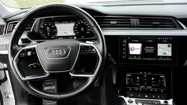 2021 AUDI E-TRON - 16