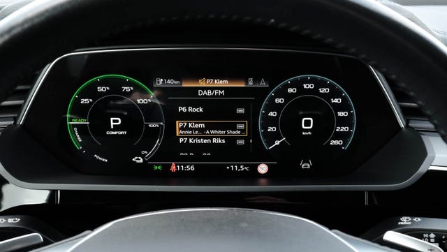 2021 AUDI E-TRON - 37