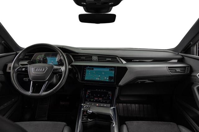 2021 AUDI E-TRON - 12