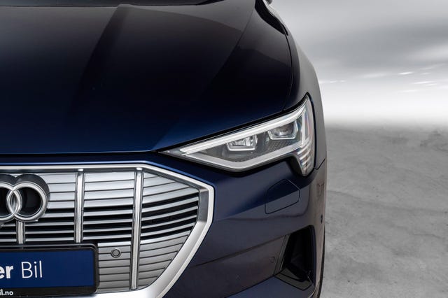 WAUZZZGEXMB027040 2021 AUDI E-TRON-3