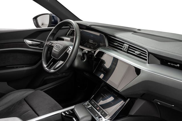 2021 AUDI E-TRON - 10