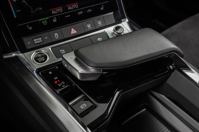 2021 AUDI E-TRON - 23
