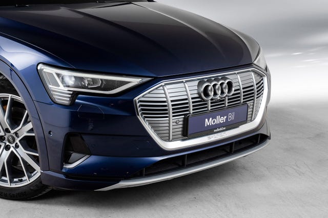 WAUZZZGEXMB027040 2021 AUDI E-TRON-1