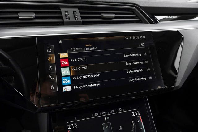 2021 AUDI E-TRON - 21