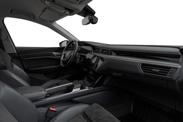 2021 AUDI E-TRON - 11