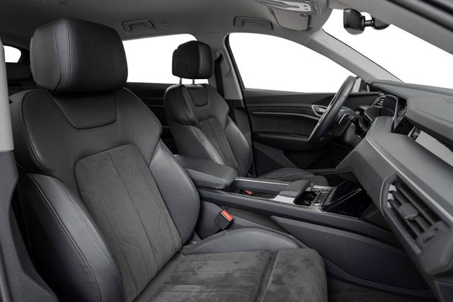 2021 AUDI E-TRON - 26