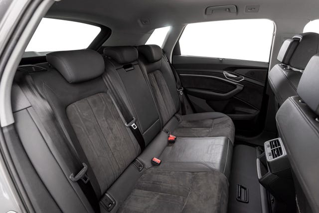 2021 AUDI E-TRON - 26