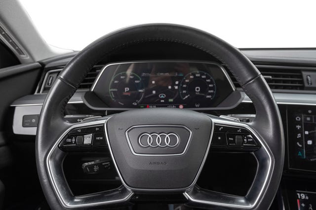2021 AUDI E-TRON - 13