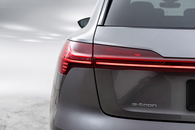 2021 AUDI E-TRON - 8