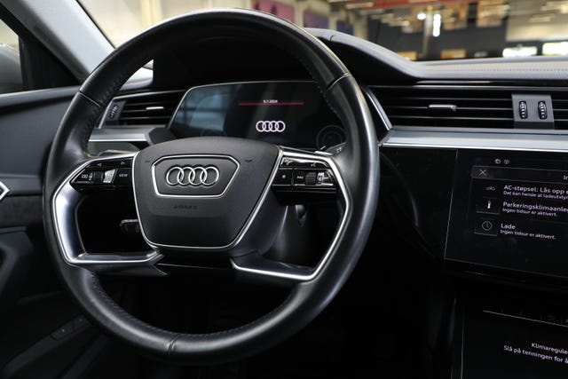 2021 AUDI E-TRON - 15