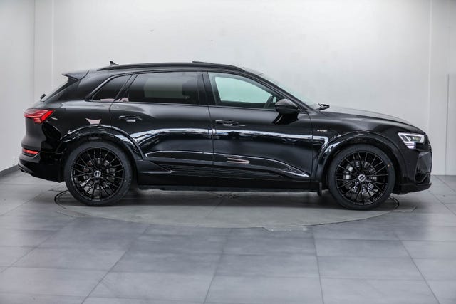 2021 AUDI E-TRON - 12