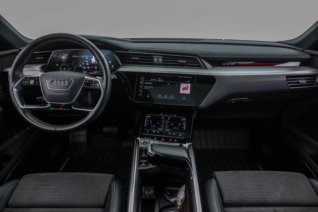 2021 AUDI E-TRON - 33