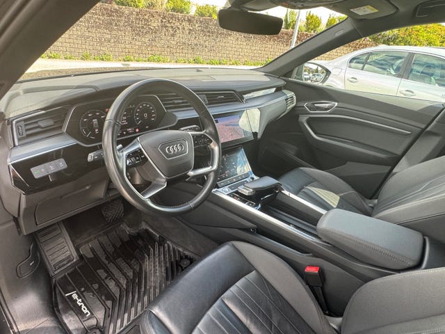 2020 AUDI E-TRON - 8
