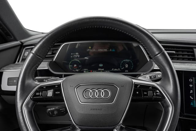 2020 AUDI E-TRON - 12