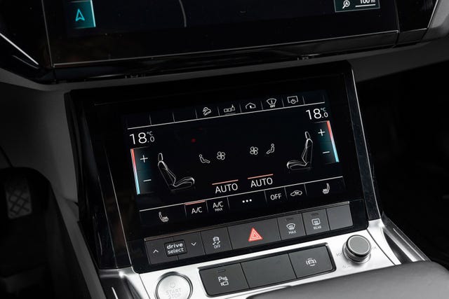 2020 AUDI E-TRON - 16