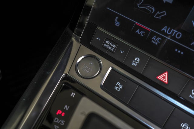 2020 AUDI E-TRON - 29