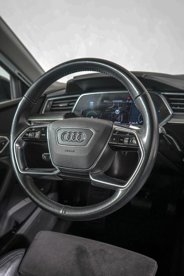 2020 AUDI E-TRON - 24