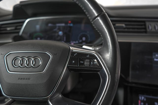 2020 AUDI E-TRON - 25