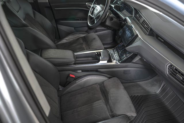 2020 AUDI E-TRON - 21