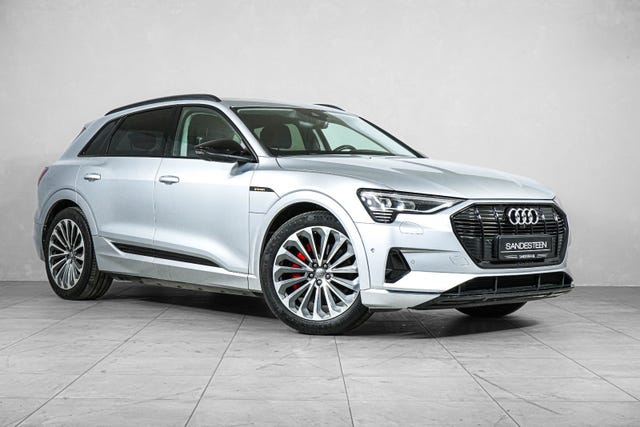 WAUZZZGE9LB024855 2020 AUDI E-TRON-1