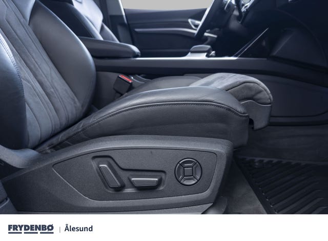 2020 AUDI E-TRON - 33