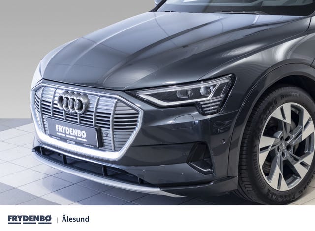 WAUZZZGE8LB020764 2020 AUDI E-TRON-1