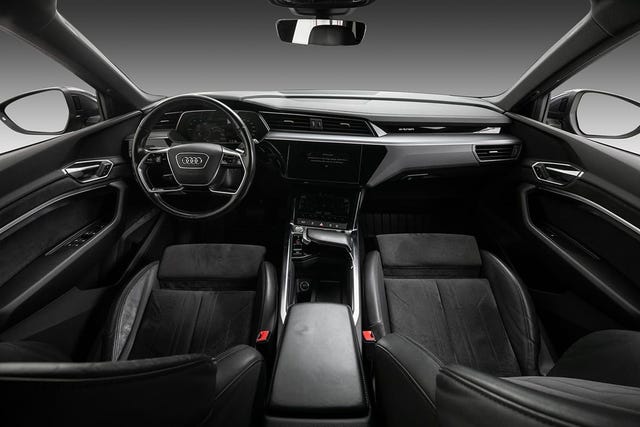 2020 AUDI E-TRON - 26