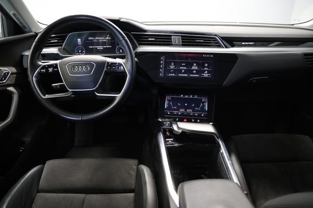 2020 AUDI E-TRON - 9