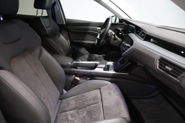 2020 AUDI E-TRON - 11