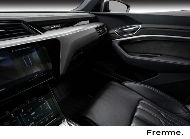 WAUZZZGE8LB000644 2020 AUDI E-TRON-2