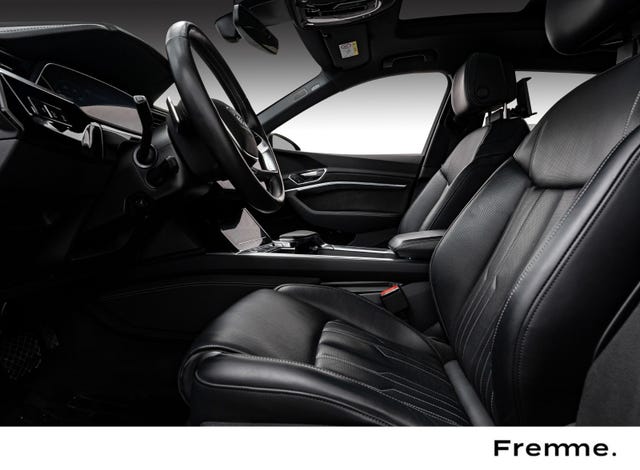 WAUZZZGE8LB000644 2020 AUDI E-TRON-1