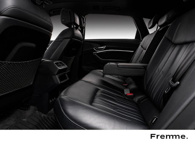 WAUZZZGE8LB000644 2020 AUDI E-TRON-3