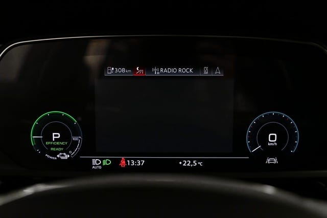 2020 AUDI E-TRON - 24