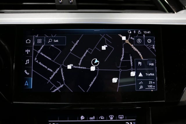 2020 AUDI E-TRON - 32
