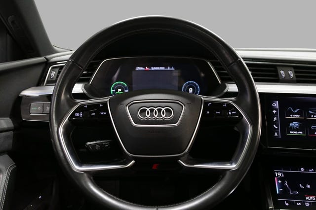 2020 AUDI E-TRON - 22