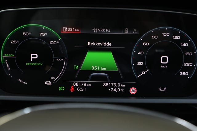 2020 AUDI E-TRON - 36