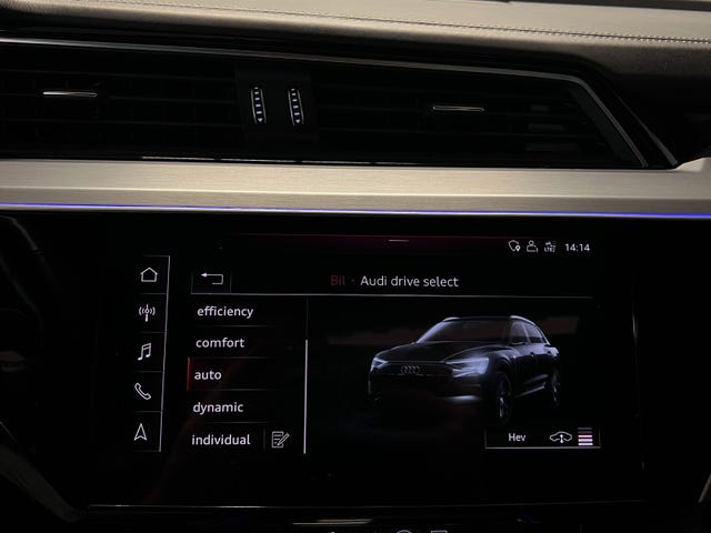 2020 AUDI E-TRON - 35