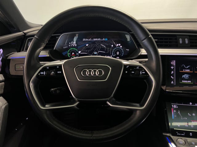 2020 AUDI E-TRON - 20