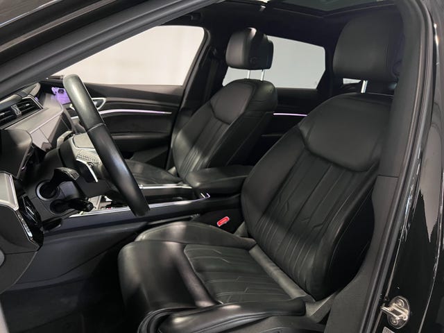 2020 AUDI E-TRON - 46