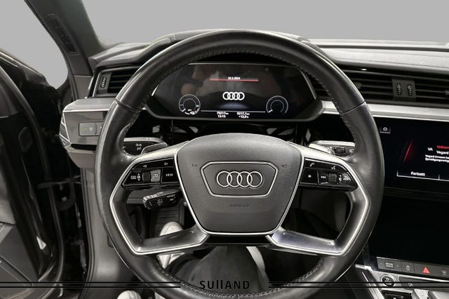2021 AUDI E-TRON - 11