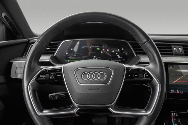 2021 AUDI E-TRON - 24