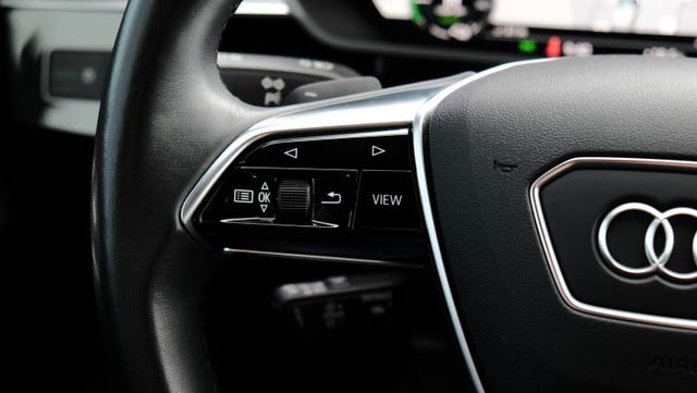 2021 AUDI E-TRON - 38