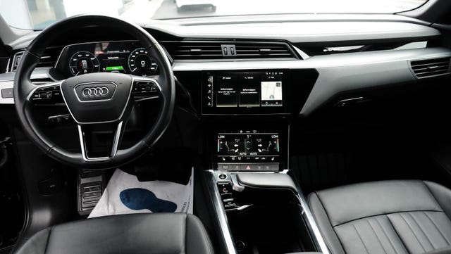 2021 AUDI E-TRON - 15