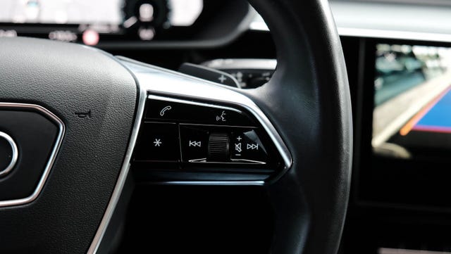 2021 AUDI E-TRON - 39