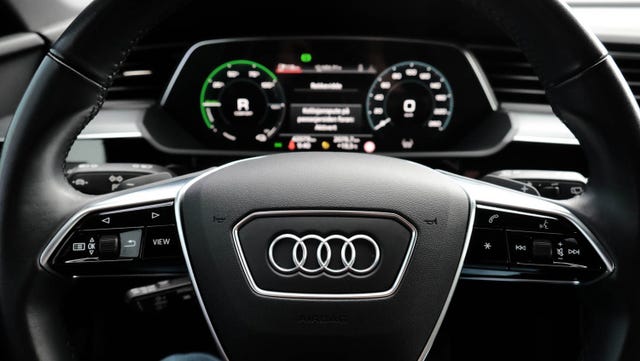 2021 AUDI E-TRON - 33