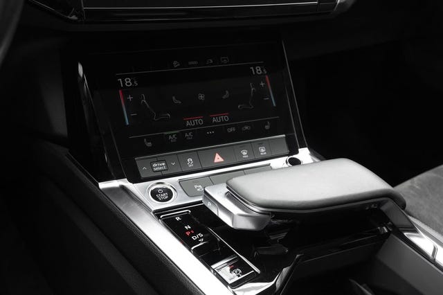 2021 AUDI E-TRON - 13