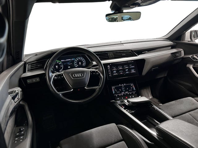 2020 AUDI E-TRON - 8
