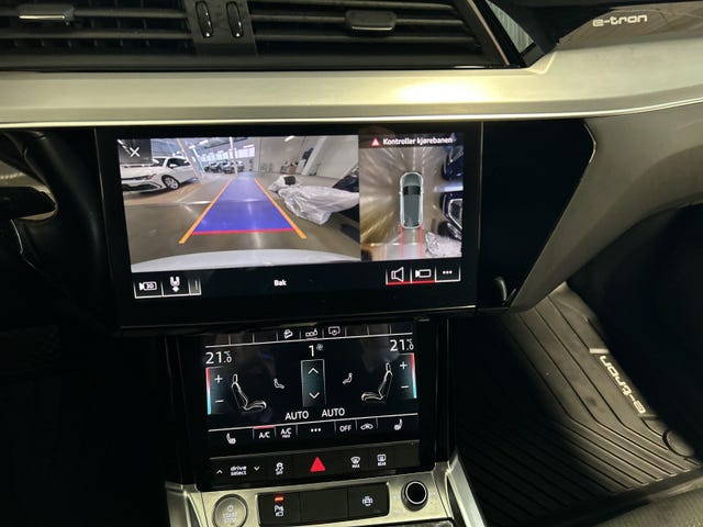 2020 AUDI E-TRON - 11